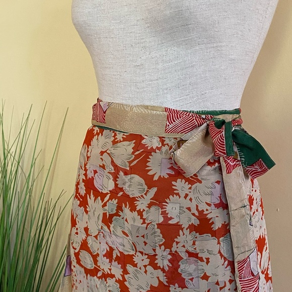 ENWRAPTURE VINTAGE NWT Silk Wrap Reversible Skirt - Picture 2 of 6